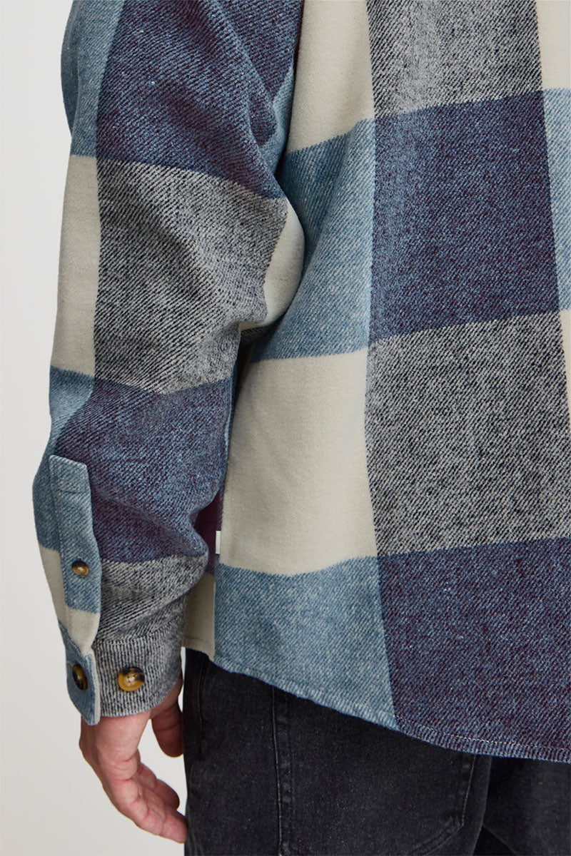 Solid Manheim Hemd Faded Denim - Image 4