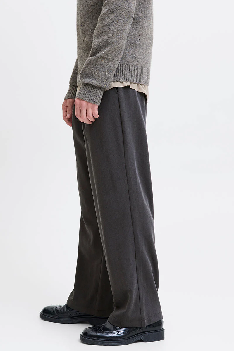 Jack & Jones Bill Bamford Pleated Relaxed Fit Chino Dark Grey Melange - Image 4